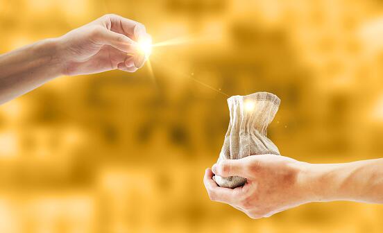 互聯(lián)網(wǎng)銀行理財(cái)新聞稿件(互聯(lián)網(wǎng)銀行理財(cái)新聞稿件范文)